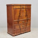 1738 8213 Chiffonjé